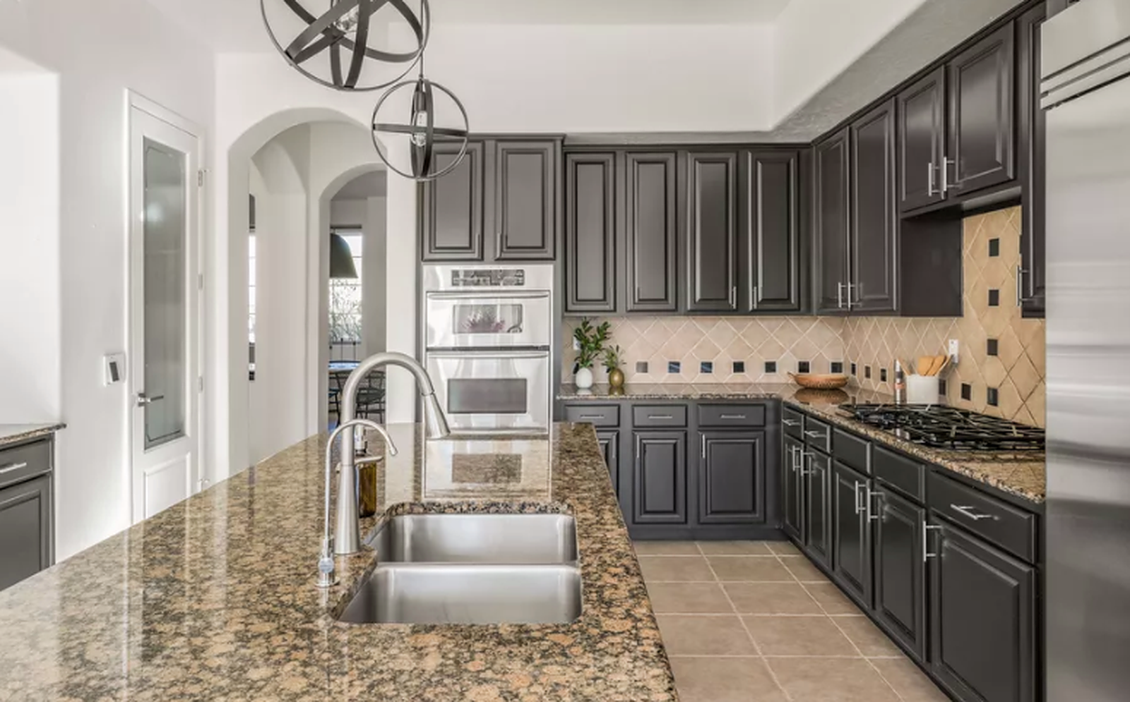 79th Place House - Image 14